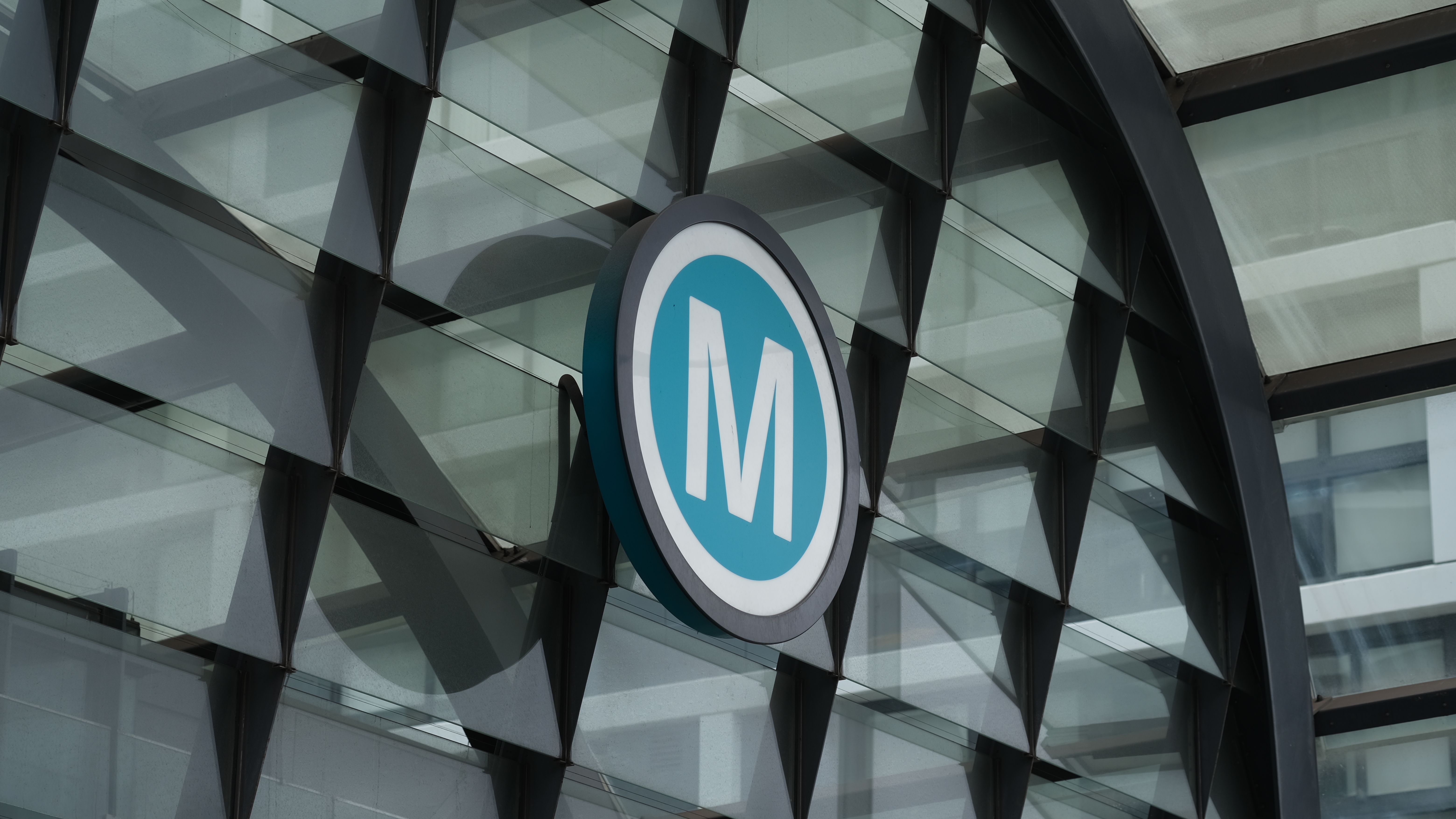 Commuters left stranded as Metro delays drag on