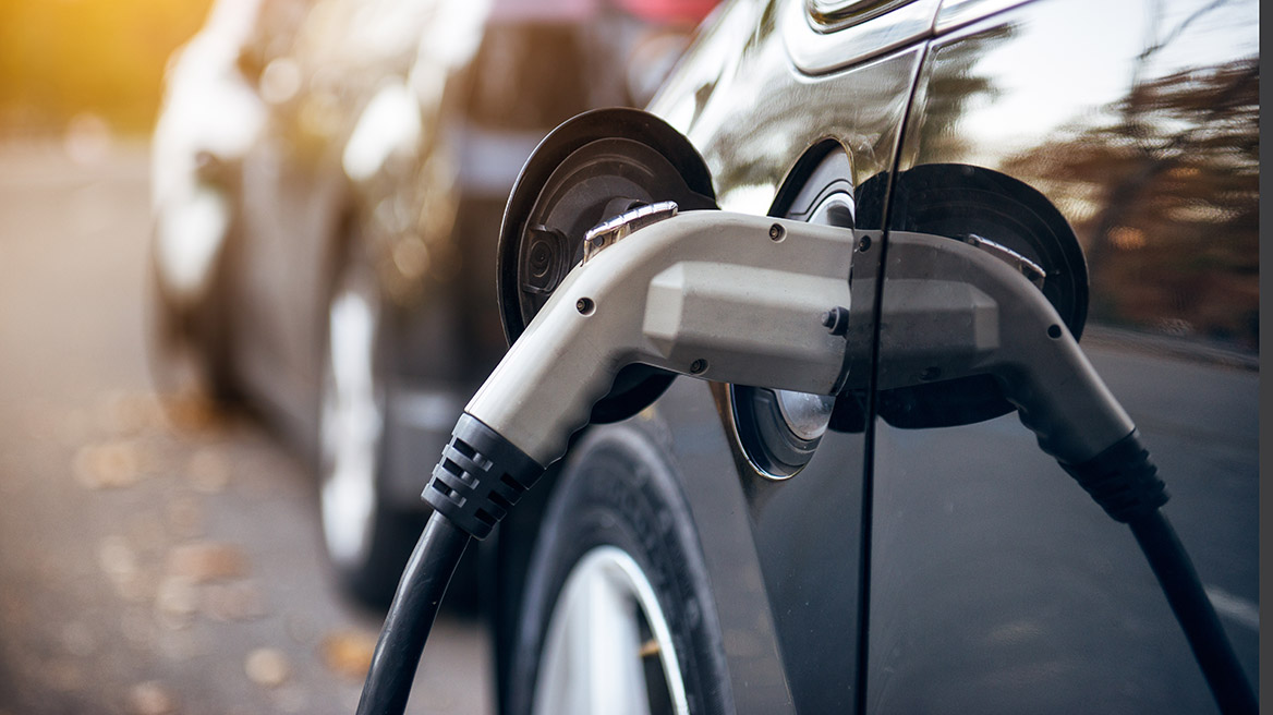 Electric vehicles travel to the moon and back on NSW charging network